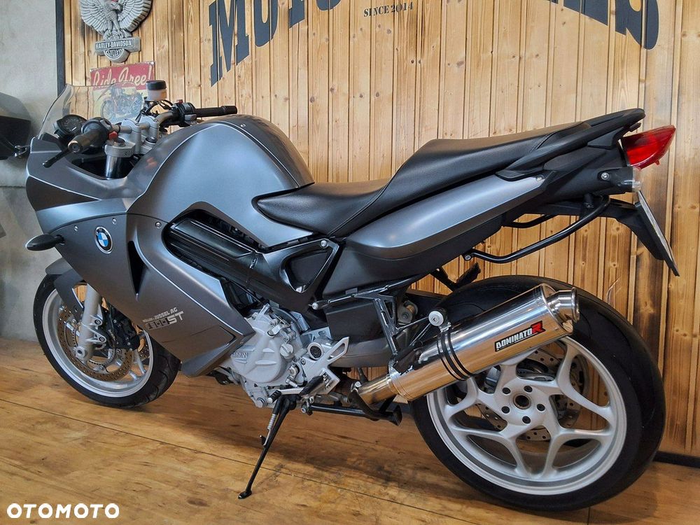 BMW F - 10