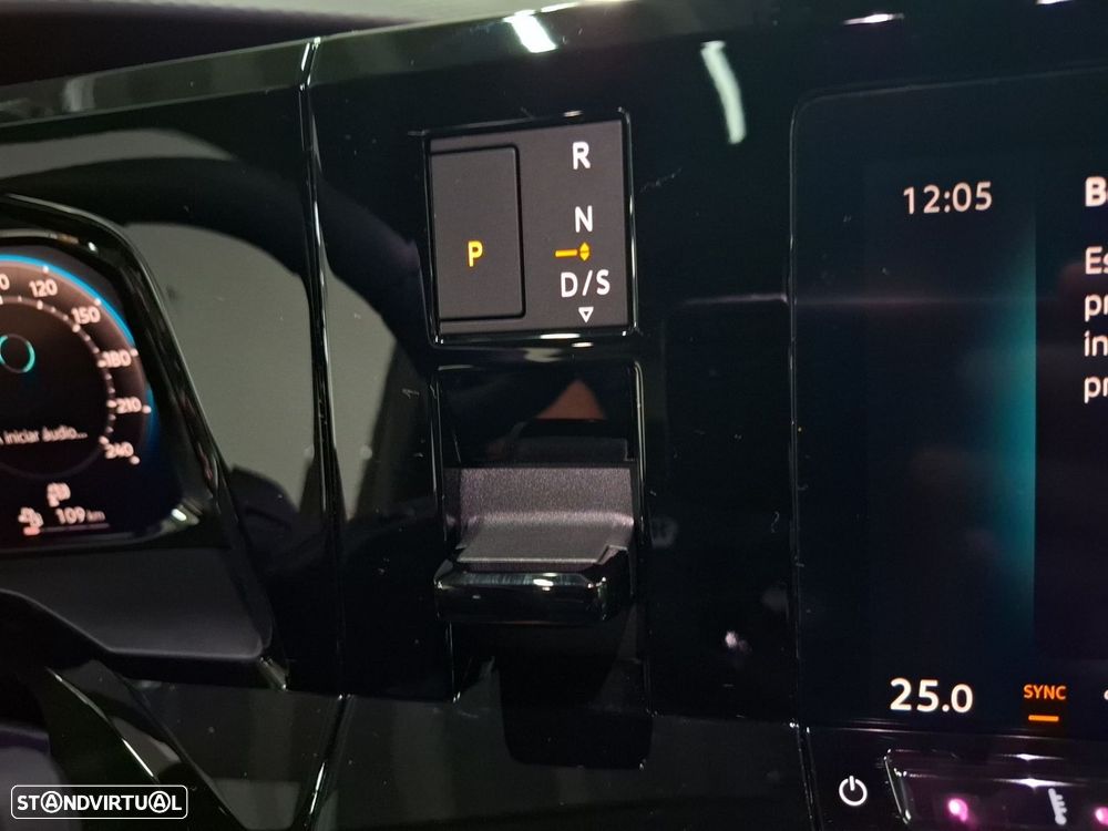 VW Multivan 1.5 TSI e-Hybrid Life DSG - 17