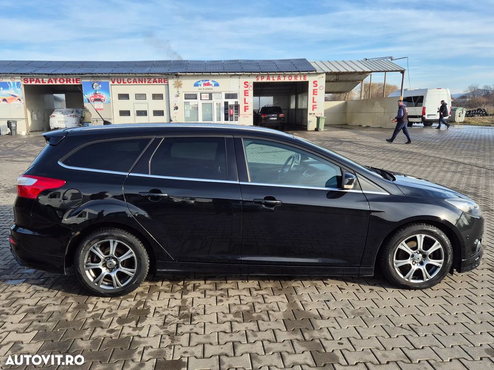 Ford Focus 1.6 TDCI ECOnetic 88g Start-Stopp-System Titanium - 8