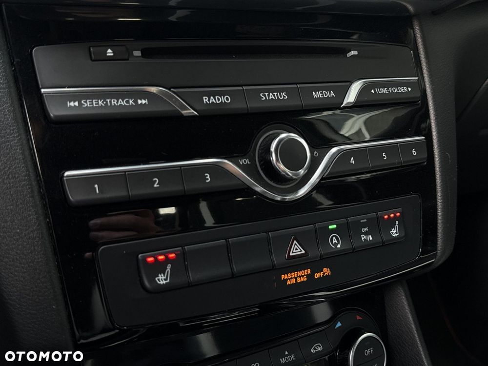 Infiniti Q30 2.0t Sport City Black AWD 7DCT - 15