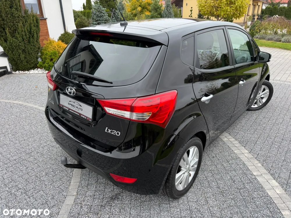 Hyundai ix20 1.6 Premium - 17