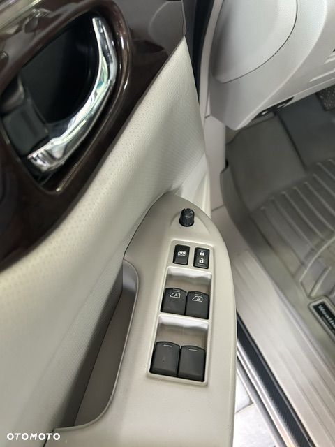 Nissan Quest 3.5 - 13