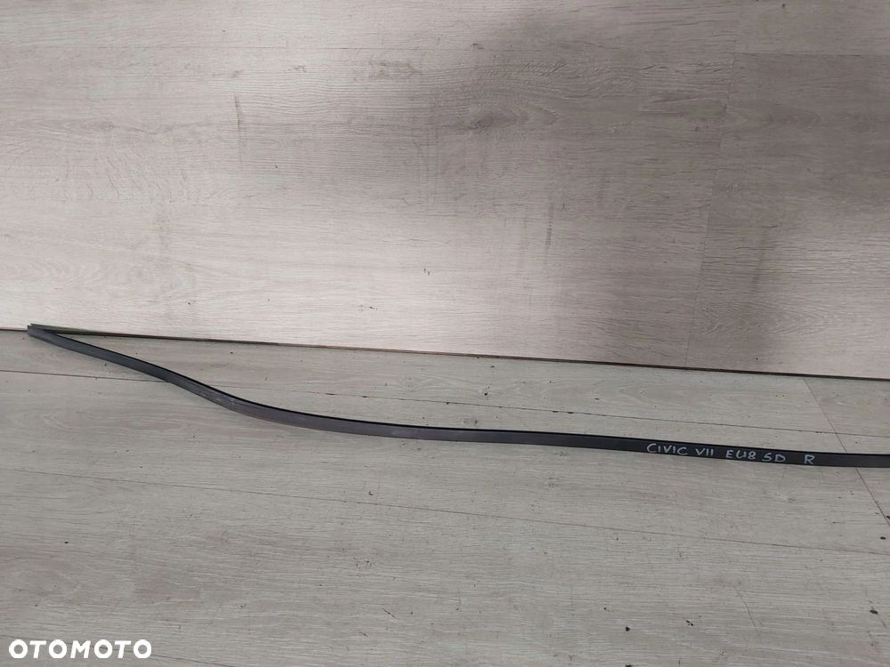 Honda Civic 7 VII listwa dachowa prawa uszczelka dachu 5D - 3