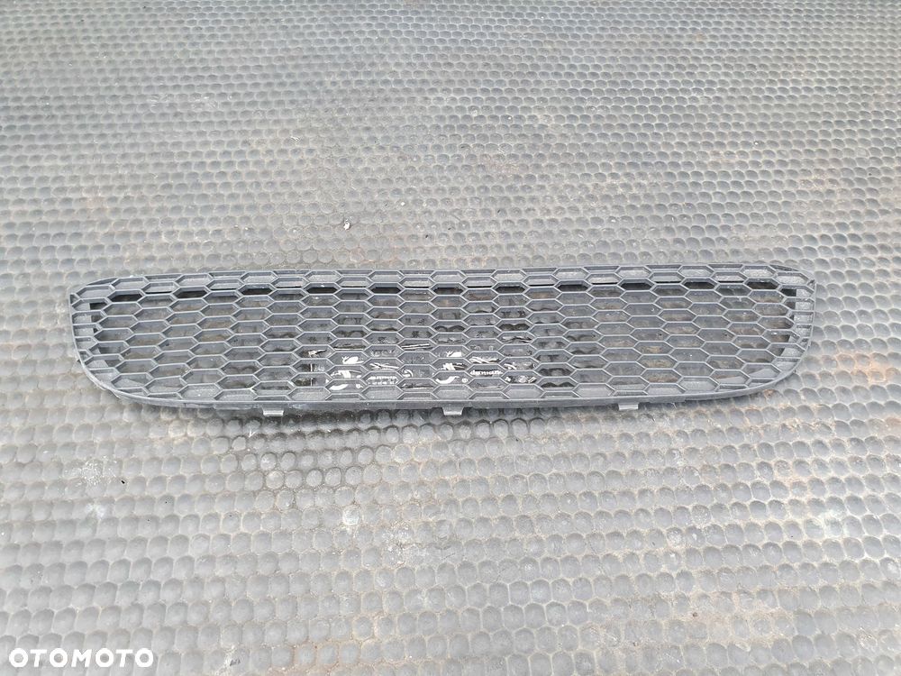 Kratka 7128613 7128614 7906809 Atrapa Nerki Nerka Gril Atrapka Zderzaka Przód M-Pakiet BMW 1 E81 E87 LCI Lift - 33