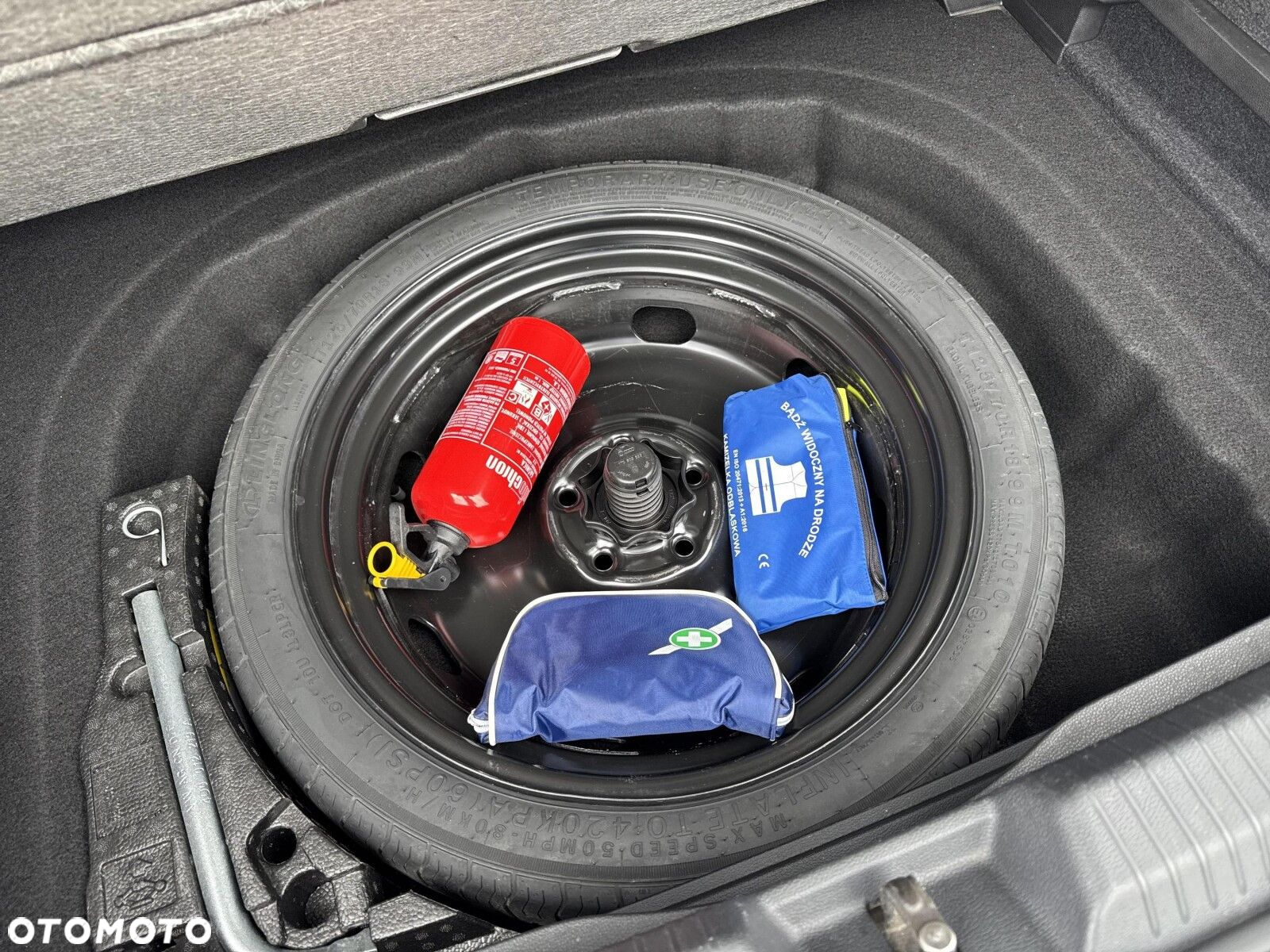Volkswagen Golf VIII 1.5 TSI EVO Life - 13