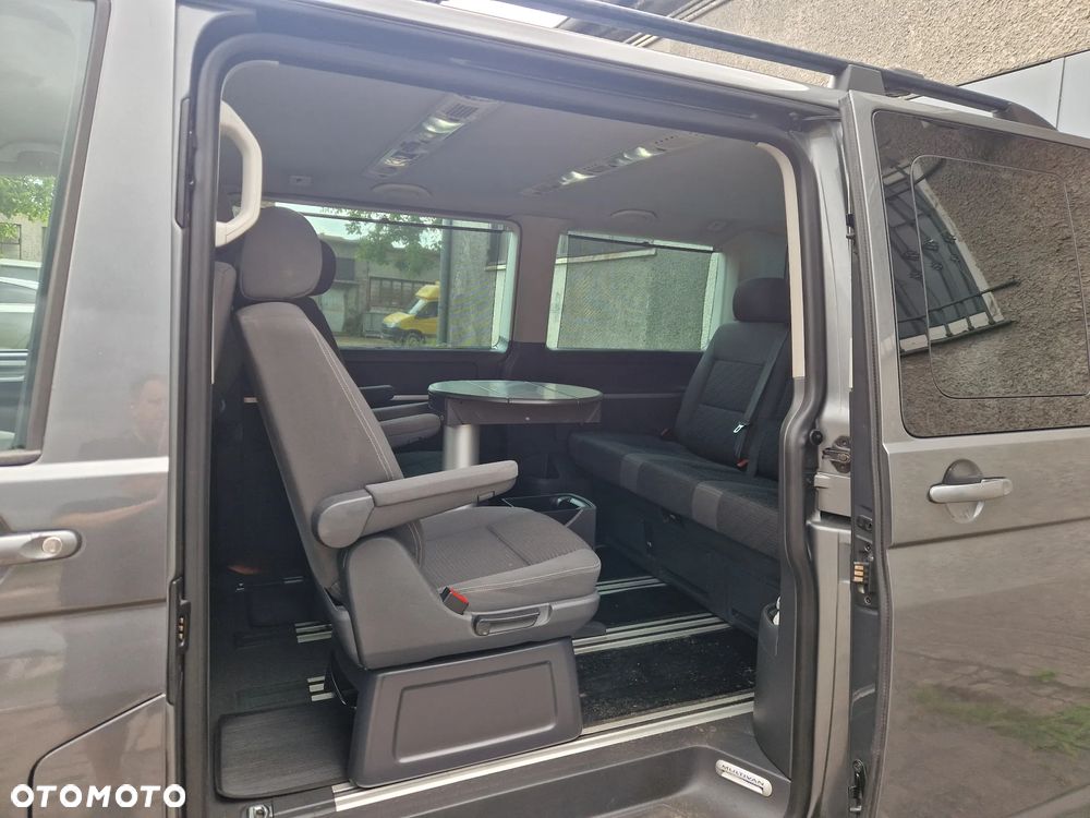 Volkswagen Multivan - 23