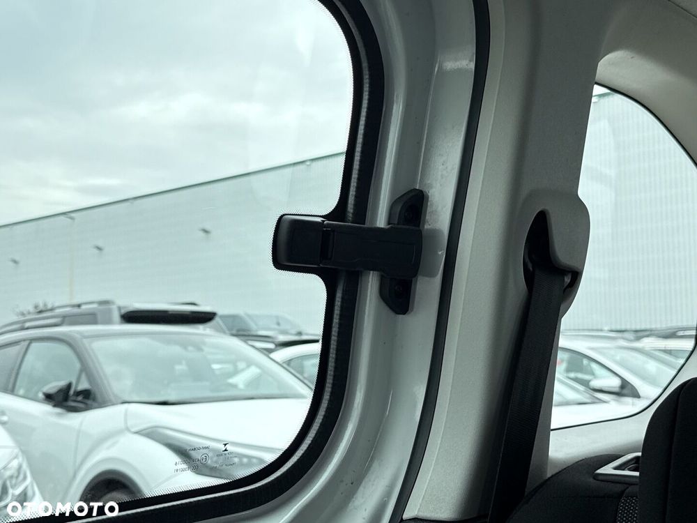 Toyota Proace City Verso 1.5 D-4D Combi - 24