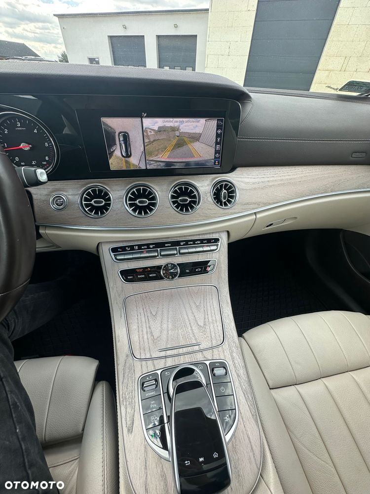 Mercedes-Benz Klasa E 220 d 4-Matic 9G-TRONIC - 6