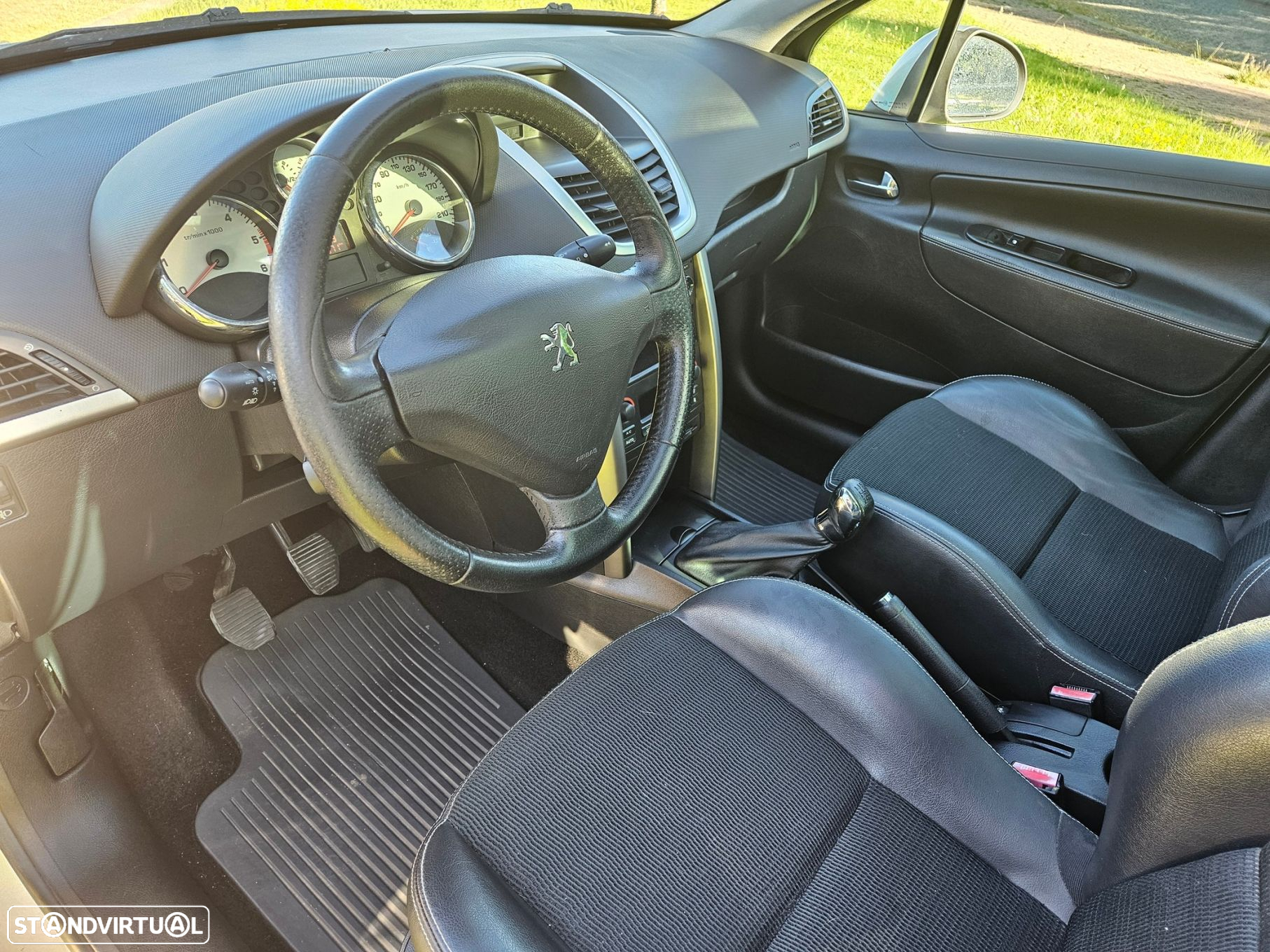 Peugeot 207 SW 1.6 HDi Outdoor - 12