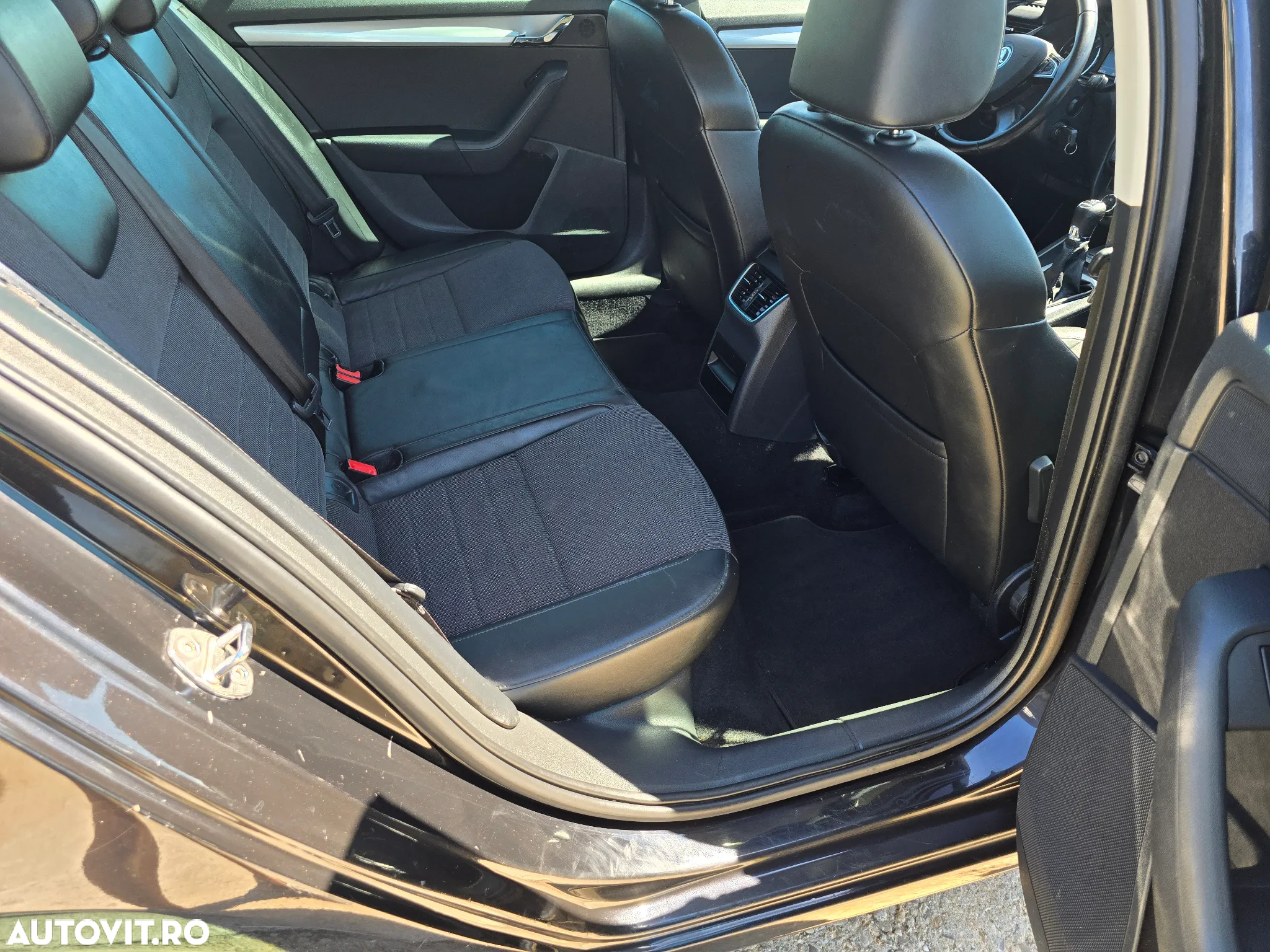 Skoda Octavia 1.6 TDI GREENLINE - 12