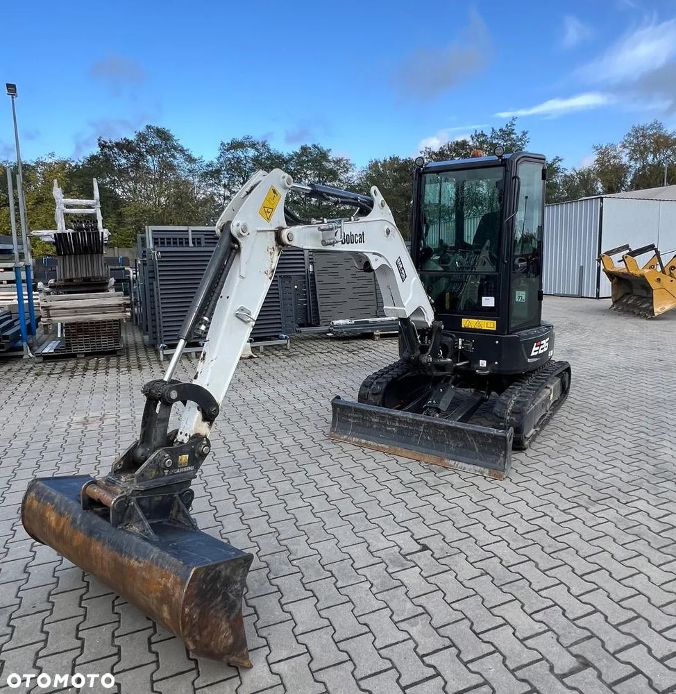 Bobcat E26 - 3