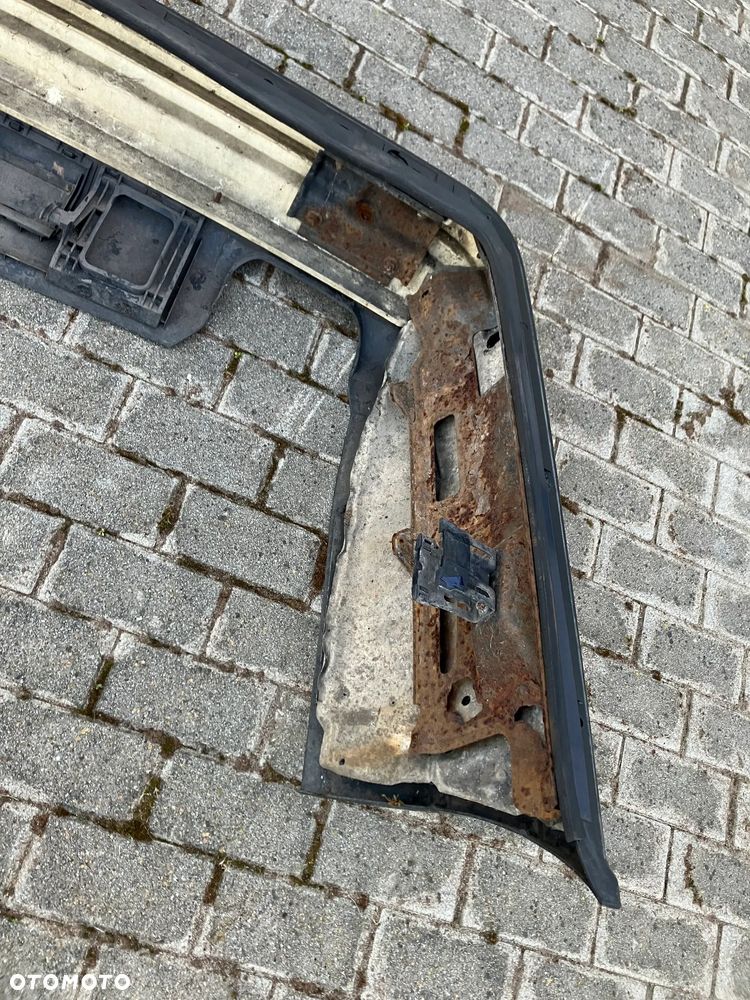 ZDERZAK TYŁ BMW E32 TYLNY LIFT - 11