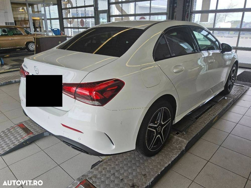 Mercedes-Benz A 250 e Sedan 8G-DCT Lim. AMG Line Advanced - 4