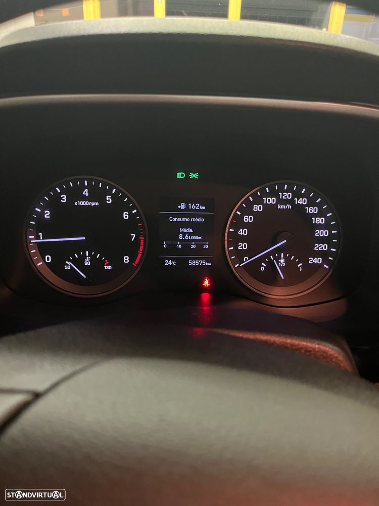 Hyundai Tucson 1.6 GDi Executive - 11