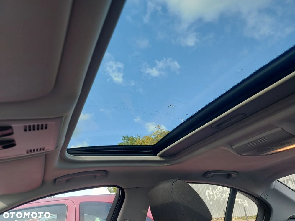 BMW Seria 3 318i - 26