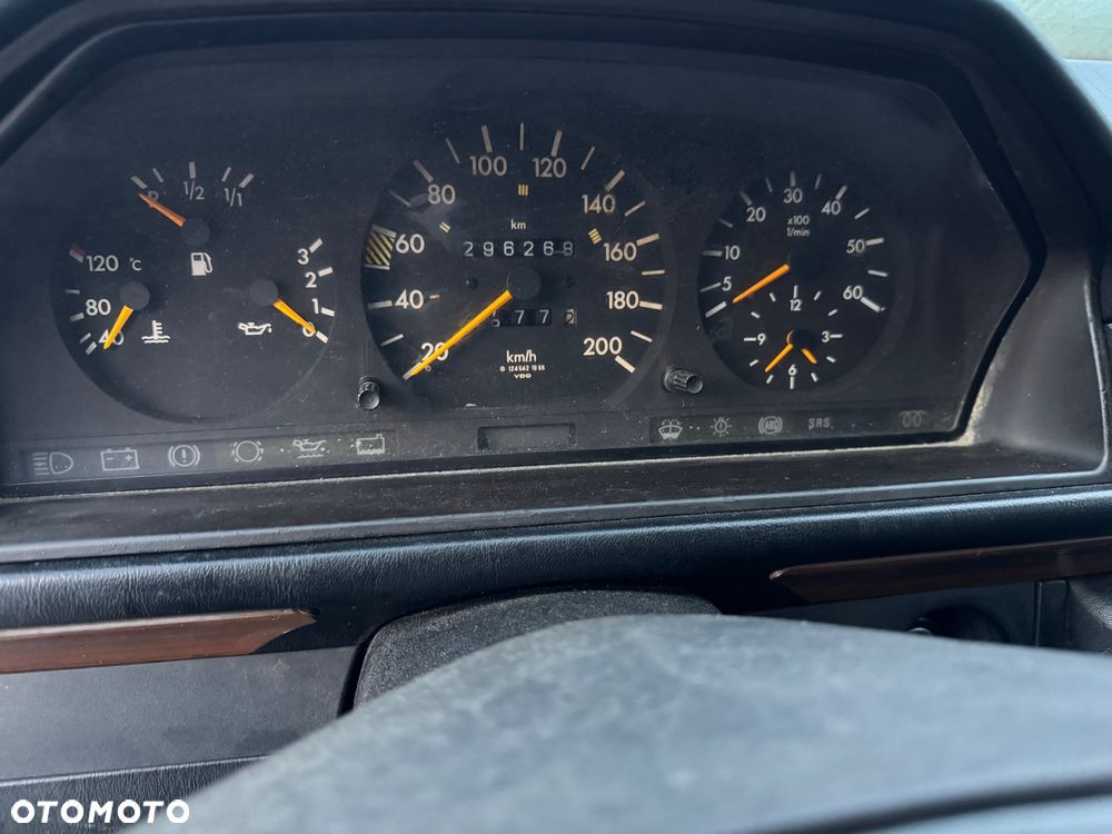 Mercedes-Benz W124 (1984-1993) - 8