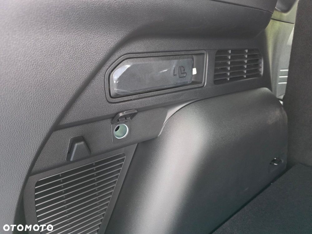 Ford Kuga - 32