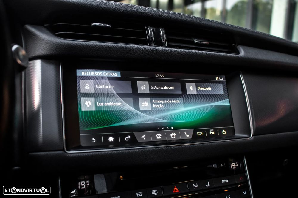 Jaguar XF Sportbrake 20d AWD Aut. R-Sport - 40