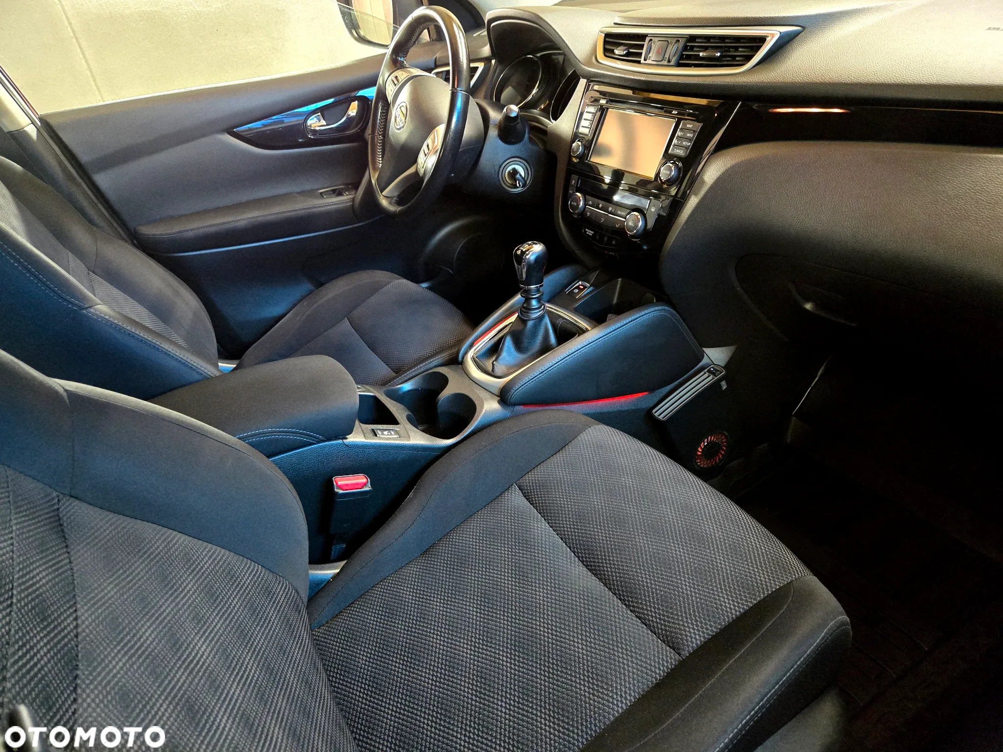 Nissan Qashqai 1.6 DCi 4x4 Acenta EU6 - 21