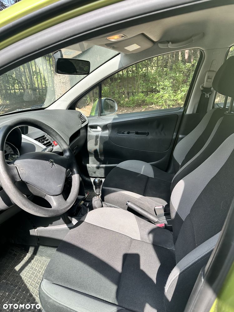 Peugeot 207 1.4 Trendy - 10