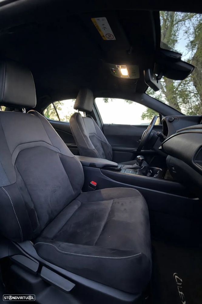 Lexus UX 250h Executive+ - 7