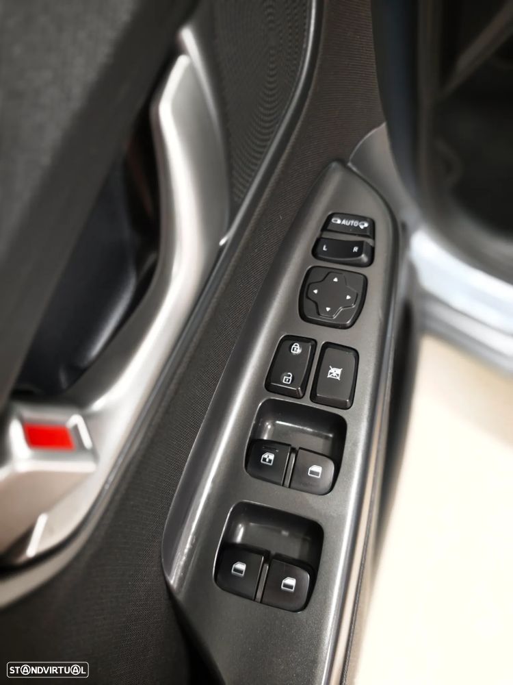 Hyundai Kauai 1.6 CRDi Premium - 16