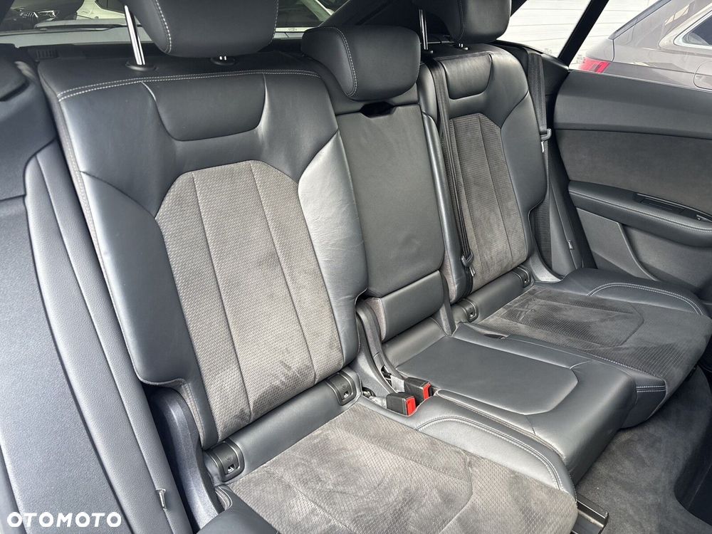 Audi Q8 - 37