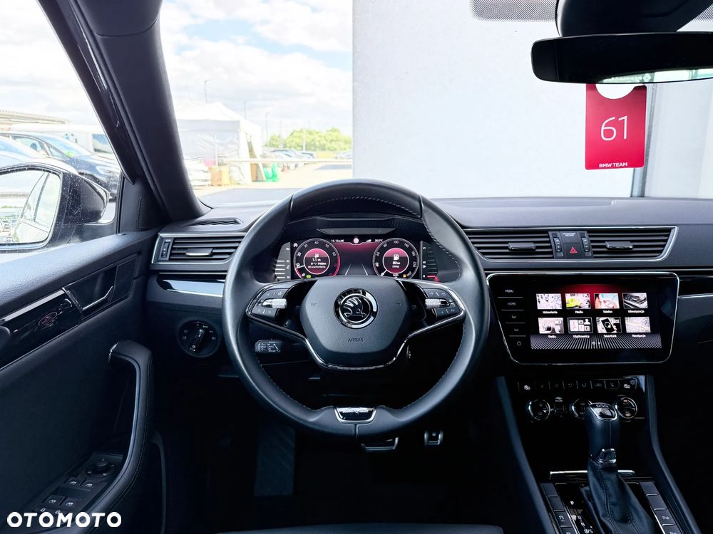 Skoda Superb 2.0 TSI L&K DSG - 22