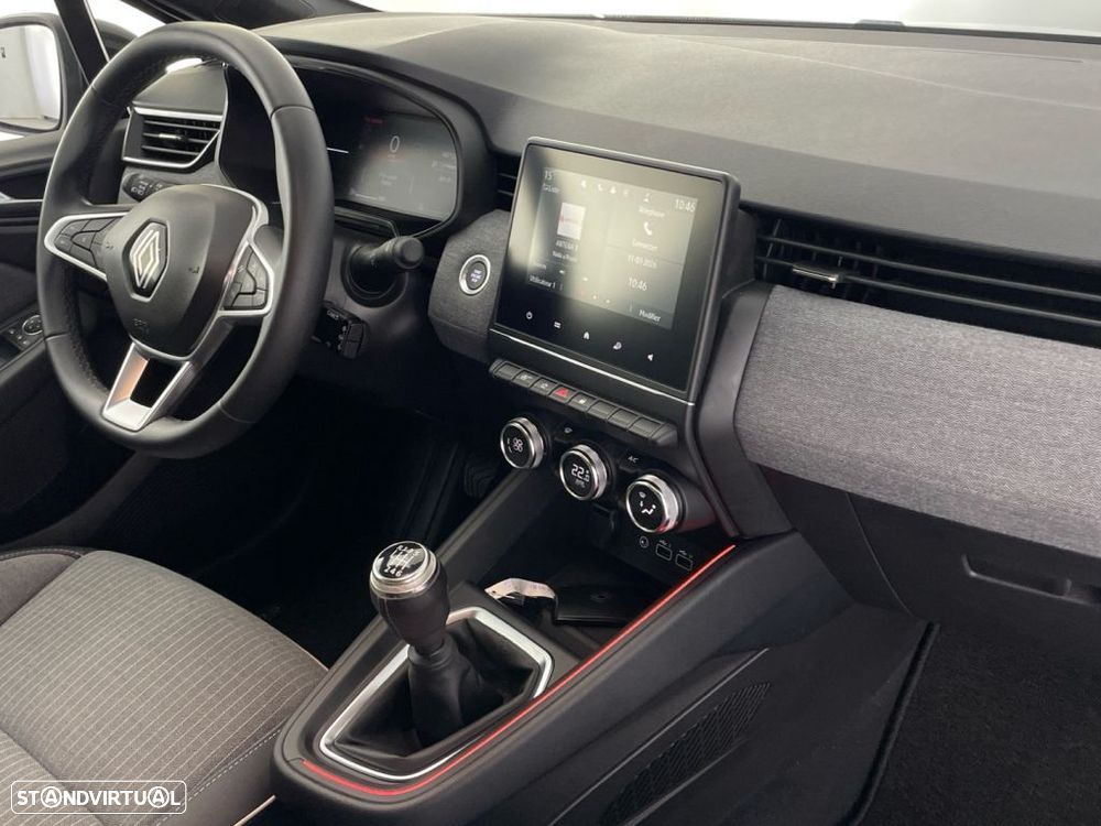 Renault Clio 1.0 TCe Techno — fotografia 23