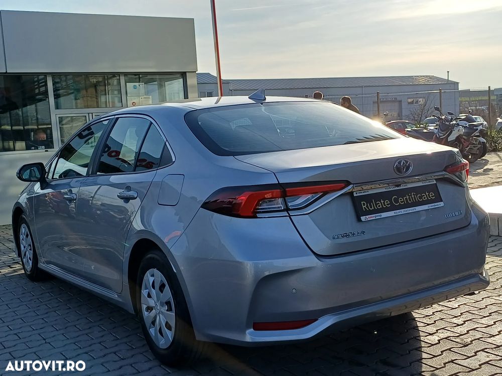 Toyota Corolla 1.8 HSD Business - 6