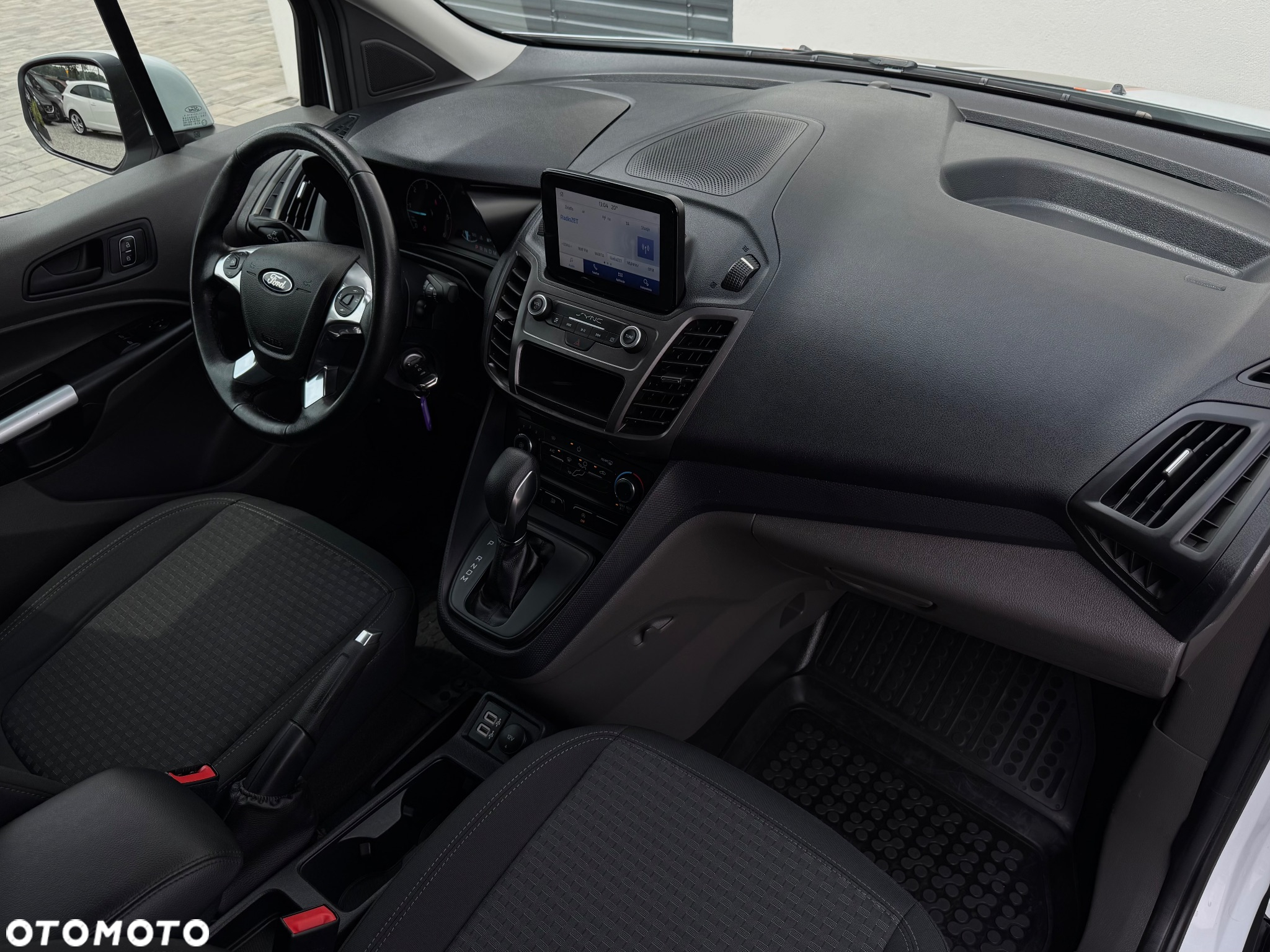 Ford Transit Connect 240 L2 Autm Trend - 25