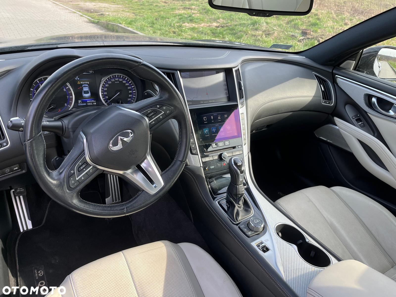 Infiniti Q60 2.0t Sport Tech - 8