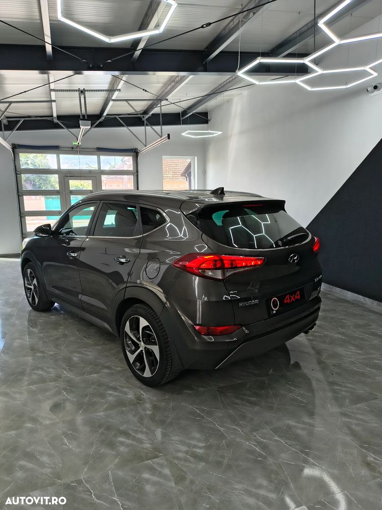 Hyundai Tucson - 11