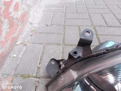 TOYOTA COROLLA VERSO LIFT 07- CIEMNA LEWA PRZEDNIA LAMPA ORYGINAŁ - 7