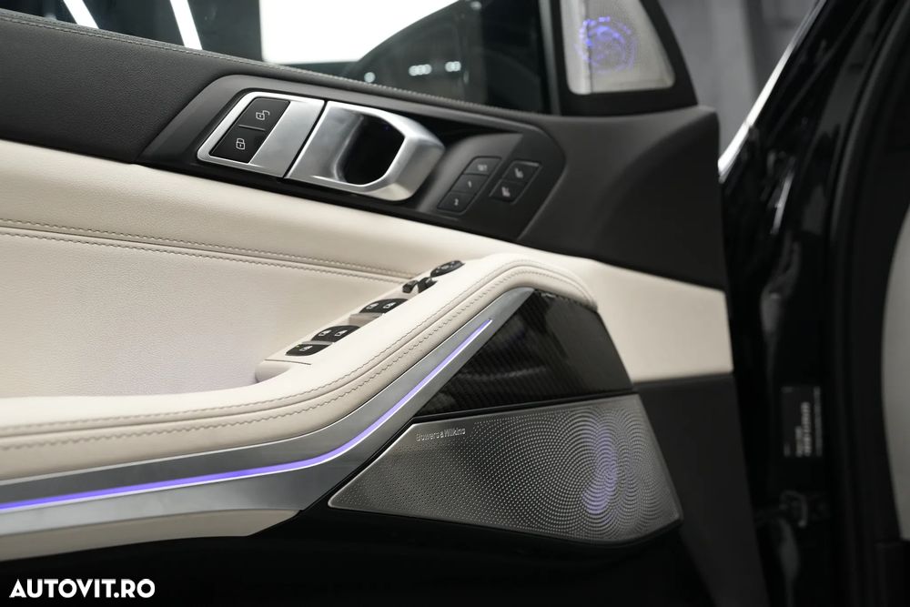 BMW X5 M M60i xDrive AT MHEV - 17