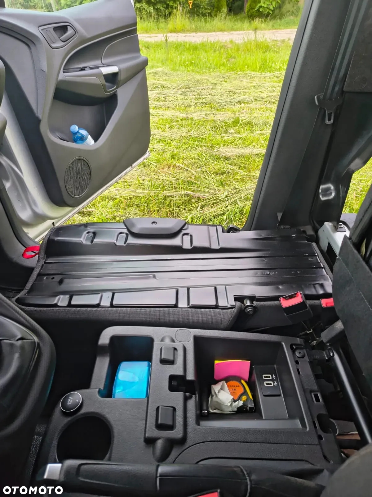 Ford Transit Connect - 16