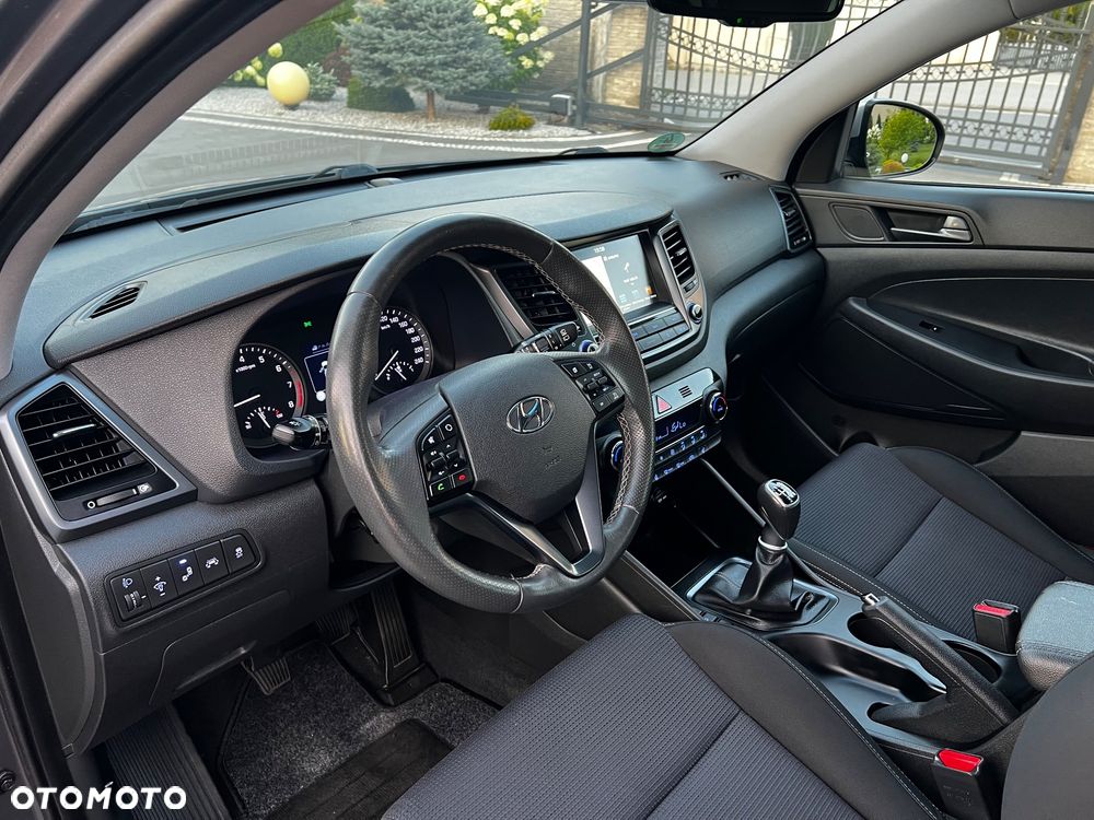 Hyundai Tucson blue 1.6 GDi 2WD Navi - 17