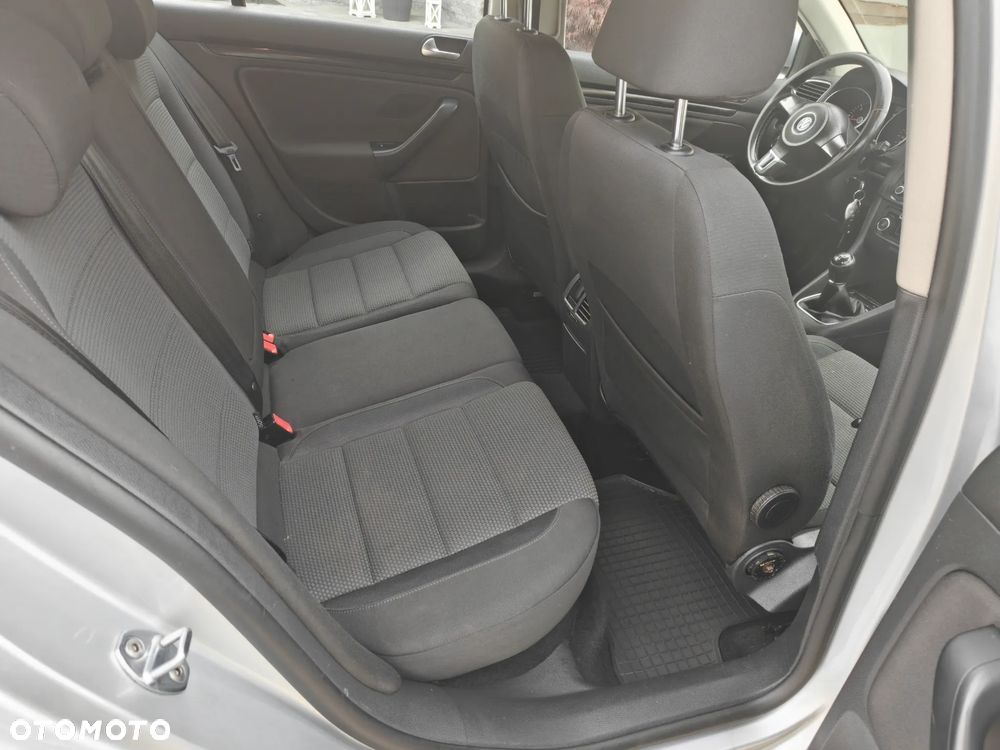 Volkswagen Golf 1.6 TDI Comfortline - 9