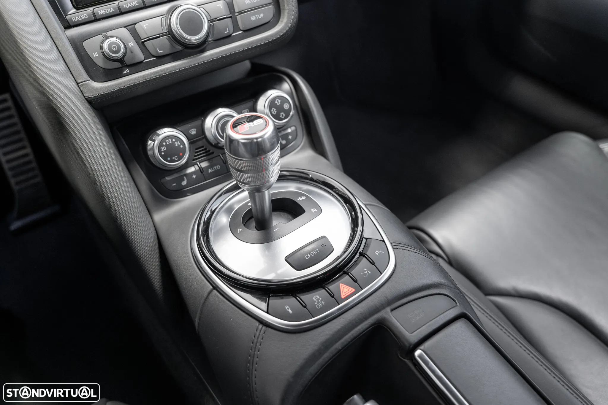 Audi R8 Coupé 5.2 FSi V10 quattro R-tronic - 11