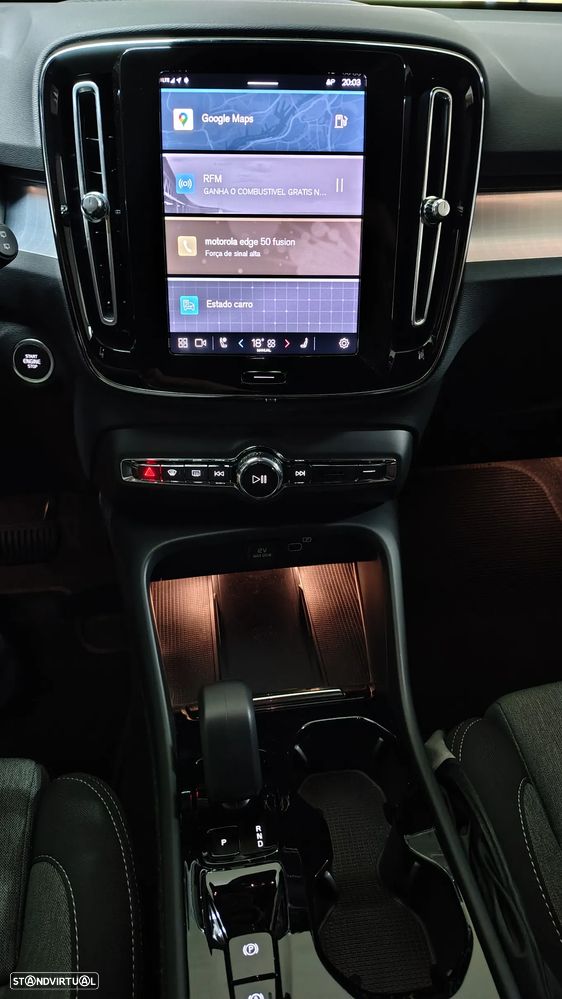 Volvo XC 40 2.0 B3 Black Edition - 14