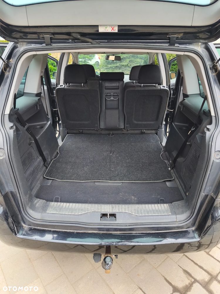 Opel Zafira - 15