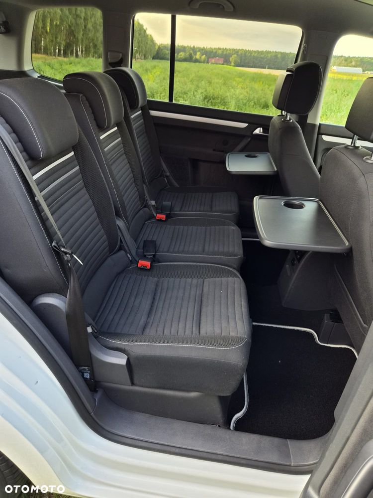 Volkswagen Touran 2.0 TDI DPF BlueMotion Technology DSG Cup - 11