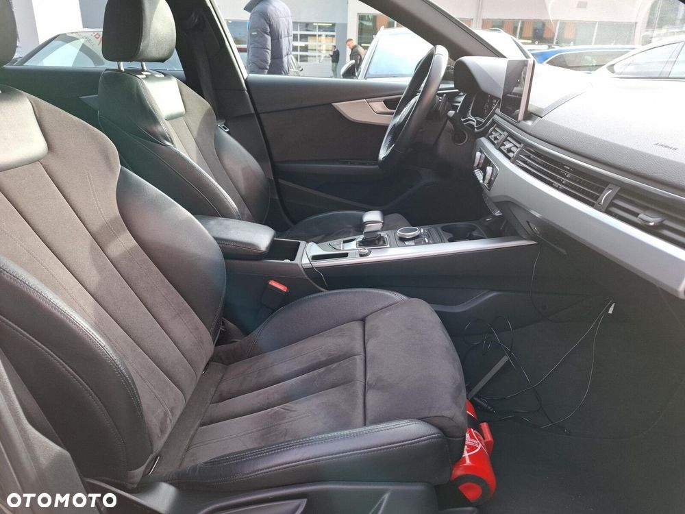 Audi A4 Limousine - 21