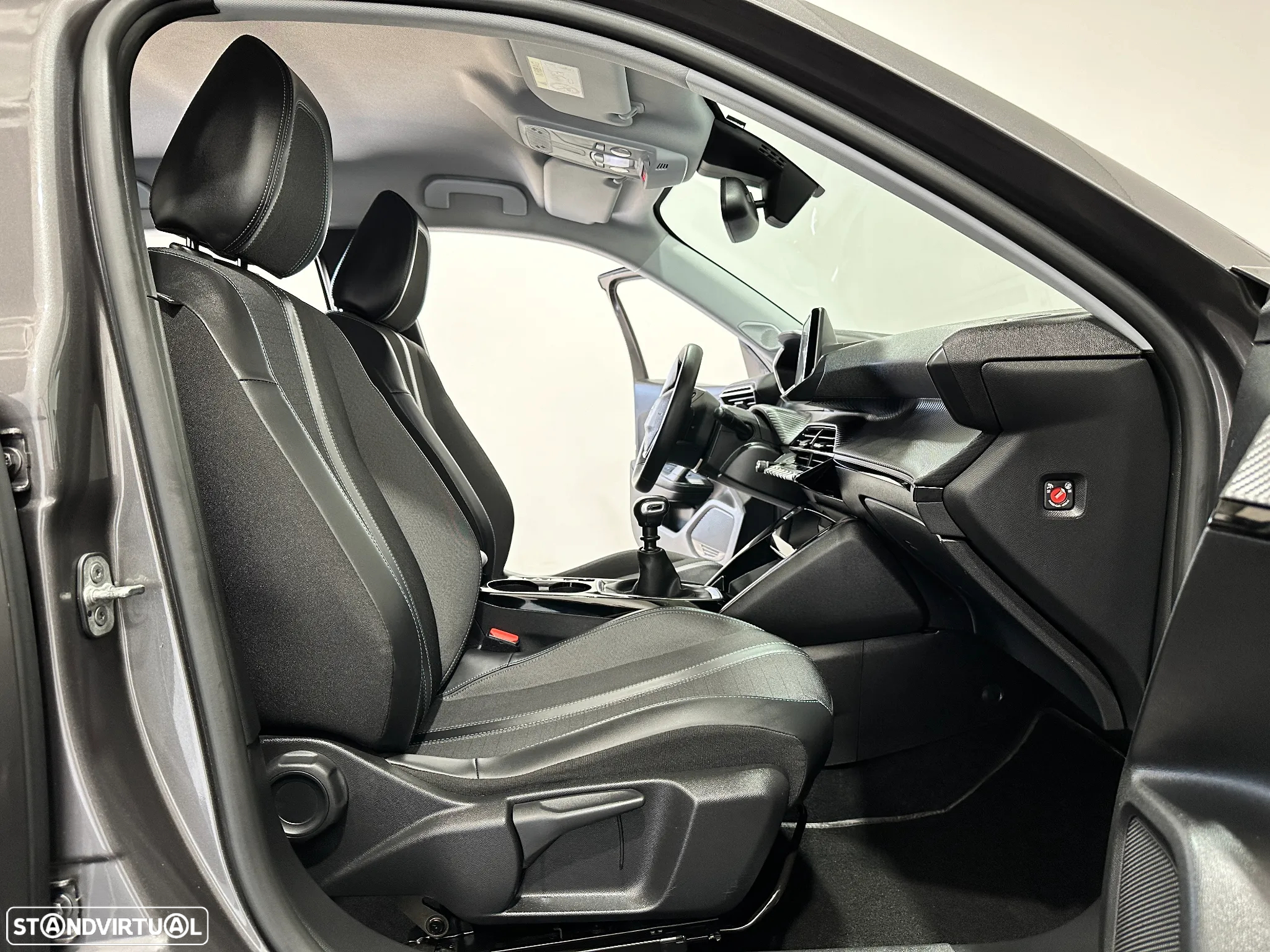 Peugeot 2008 1.5 BlueHDi Allure - 33