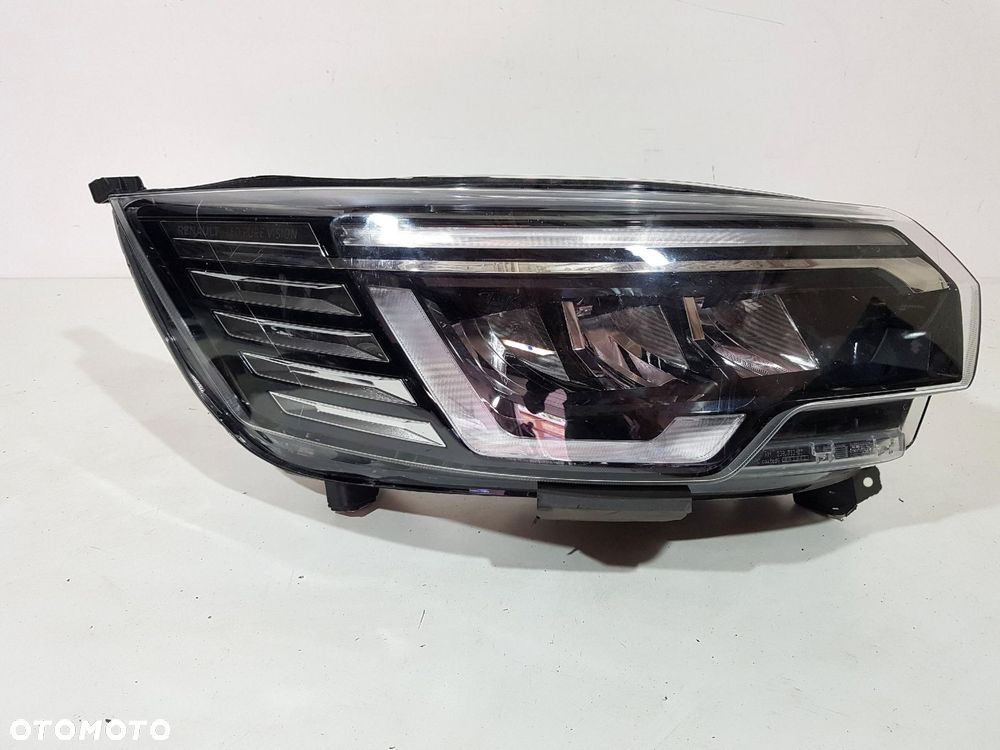 RENAULT TRAFIC III 3 LIFT IV 4 LAMPA PRZÓD FULL LED PRAWA 260102899R EU ORG - 1