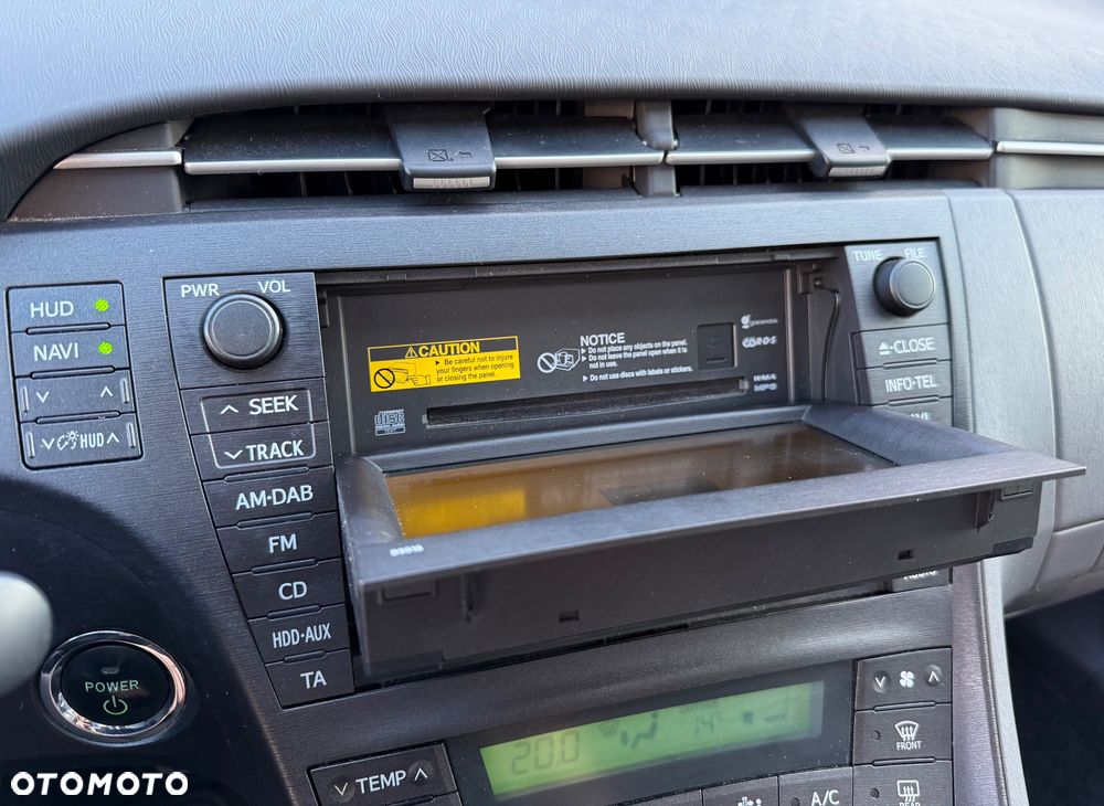 Toyota Prius (Hybrid) Executive - 16