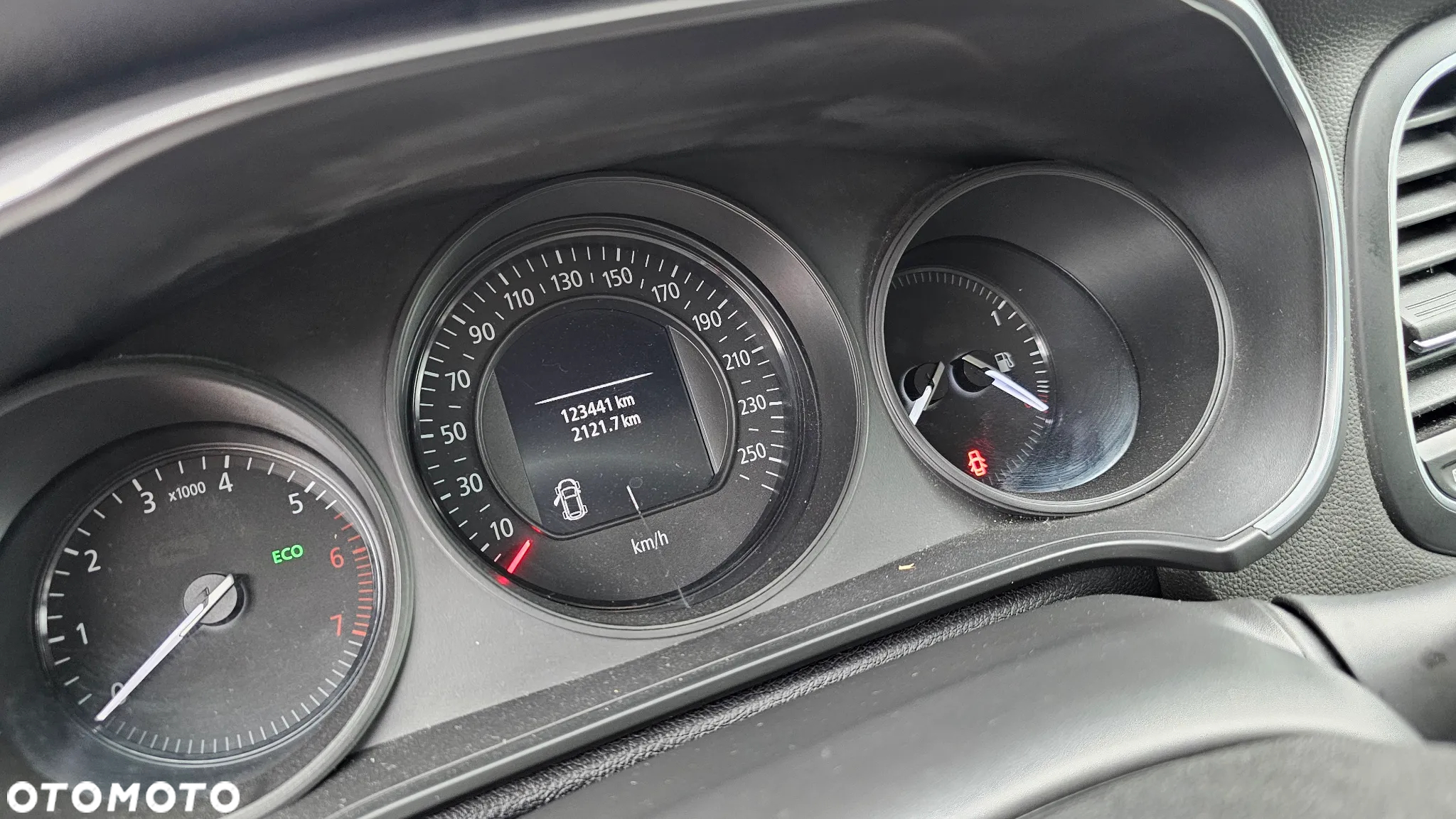 Renault Megane 1.6 SCe Limited 2018 - 22