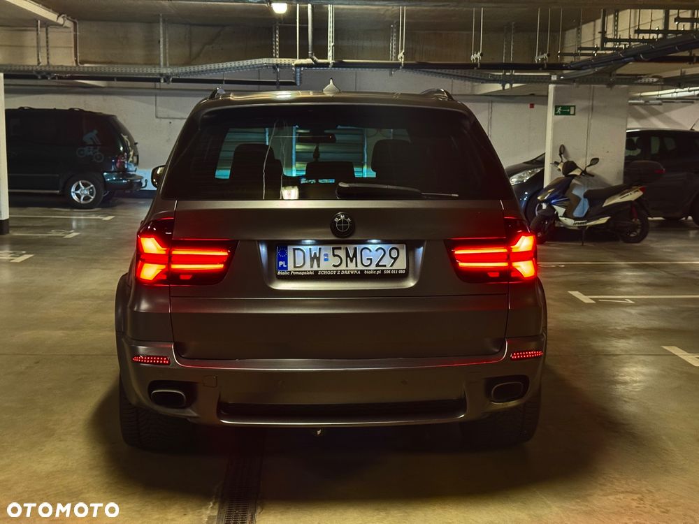 BMW X5 xDrive50i - 9