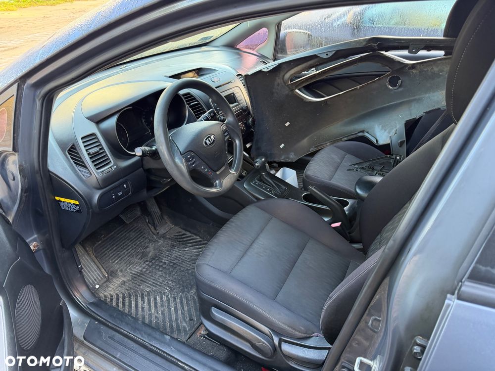 Kia Ceed - 21