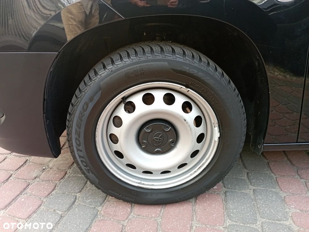 Toyota Proace City - 17